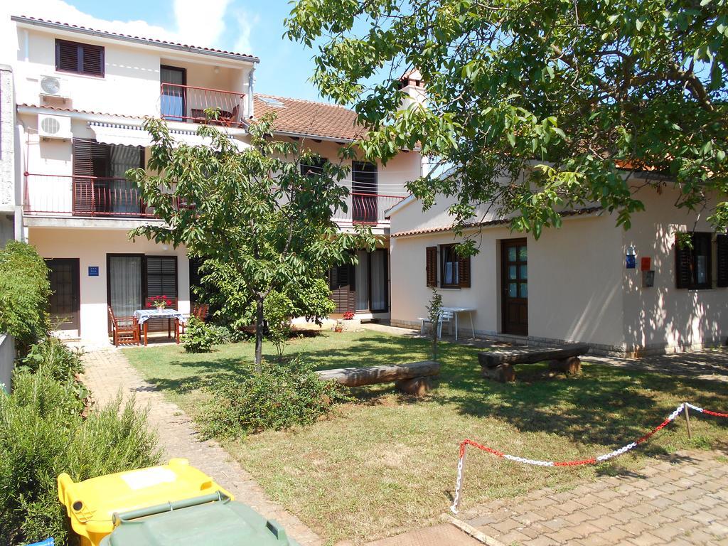 Apartmani Otavio Rovinj Exterior foto